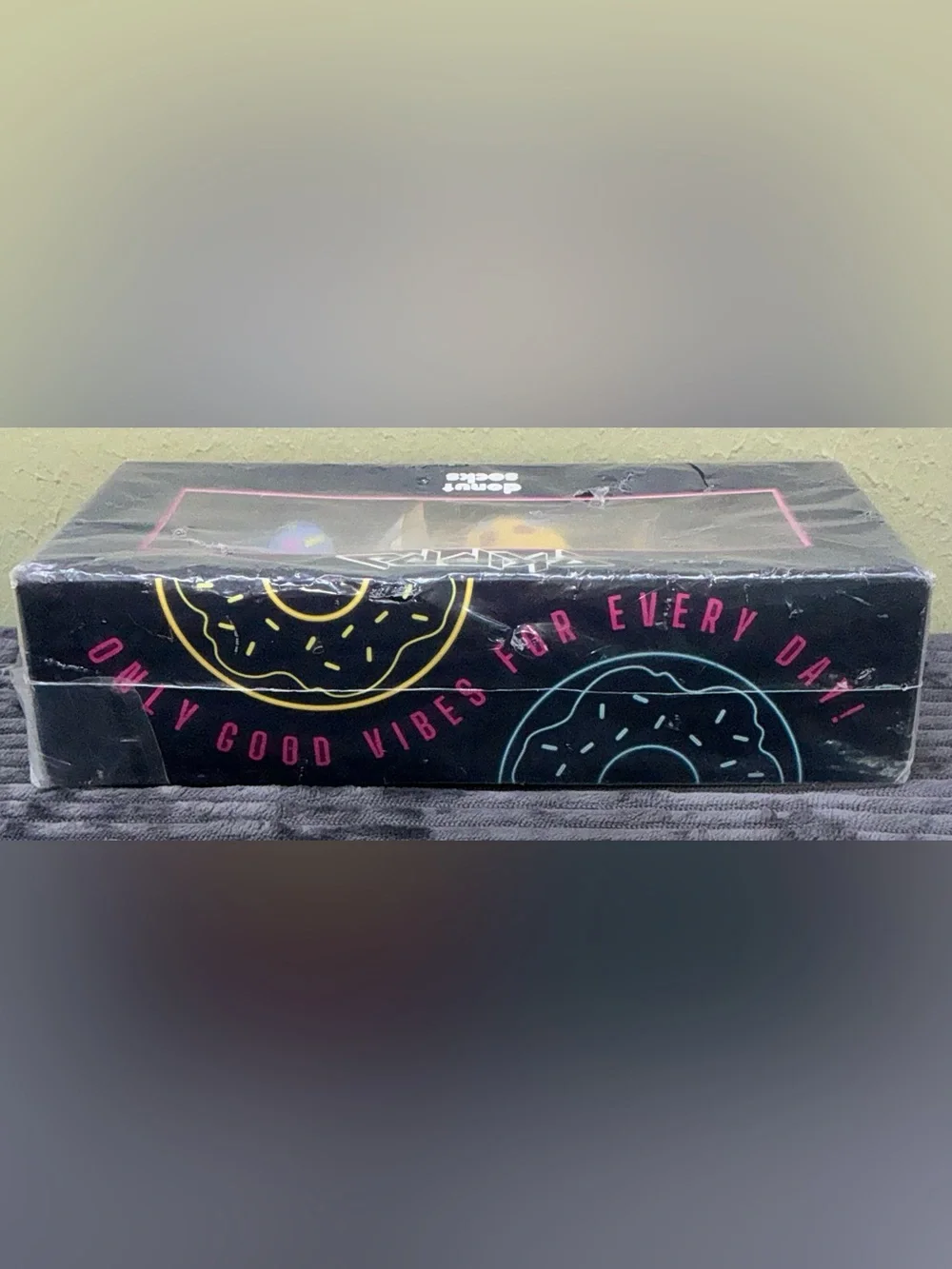 Skippa Donut Socks 3 Pair Gift Box Set Funny Novelty Food Crew Socks US 6-12 NIB